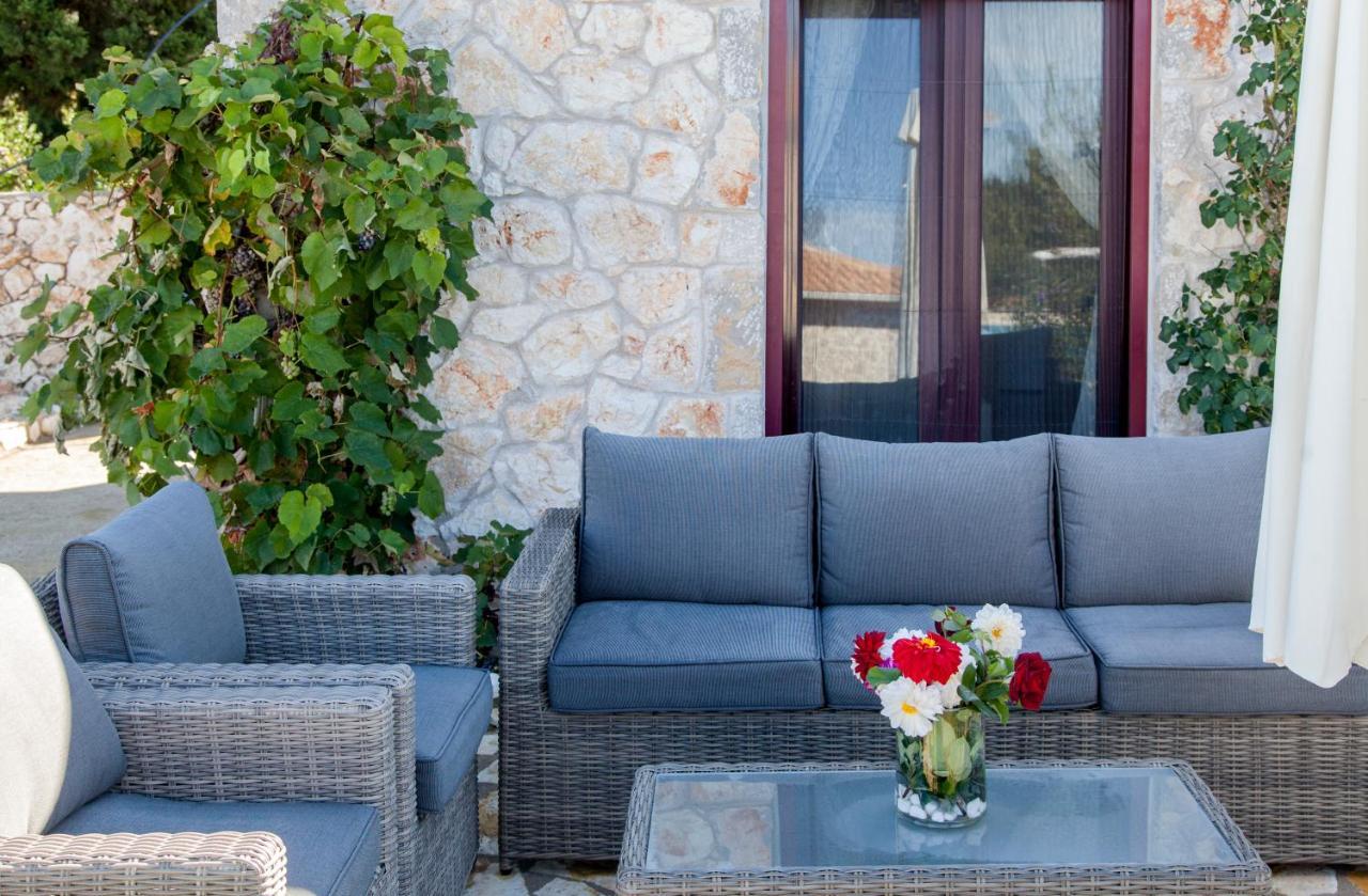 Key Villas Tsoukaládhes Екстериор снимка
