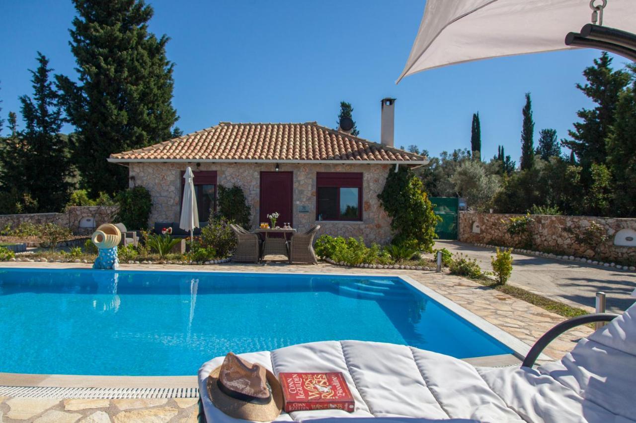 Key Villas Tsoukaládhes Екстериор снимка