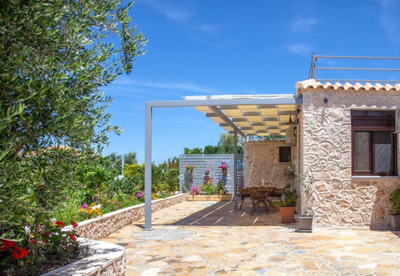 Key Villas Tsoukaládhes Екстериор снимка